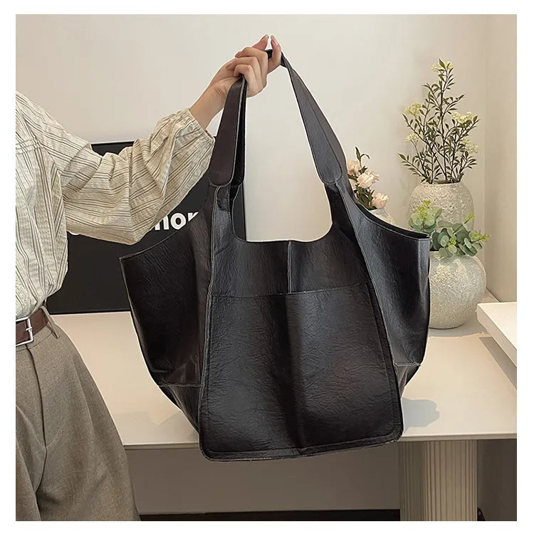 Laura’s Timeless Allure | Vintage Bag