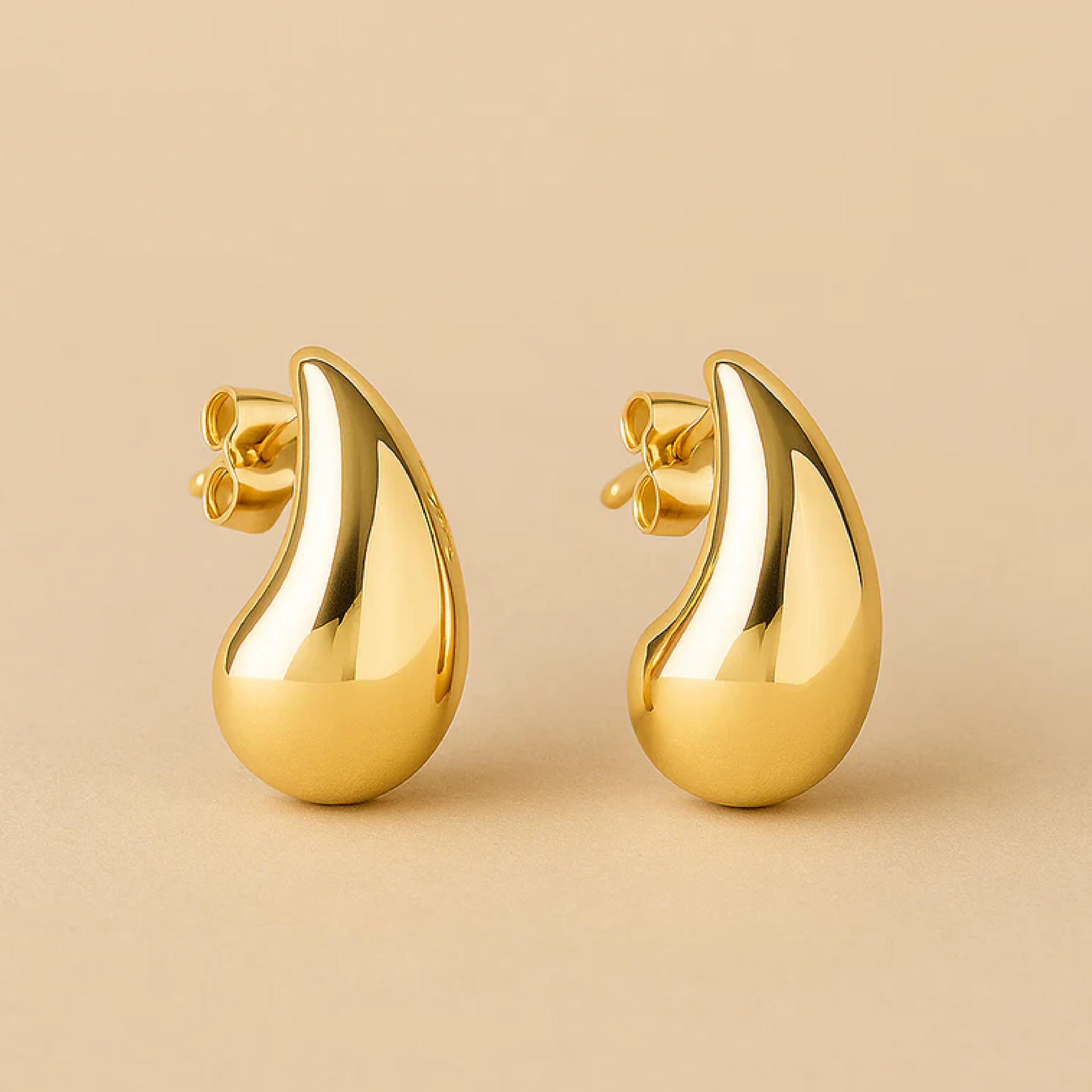 Mato Drop Earrings in Gold