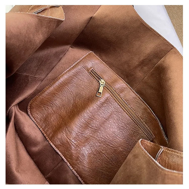 Laura’s Timeless Allure | Vintage Bag