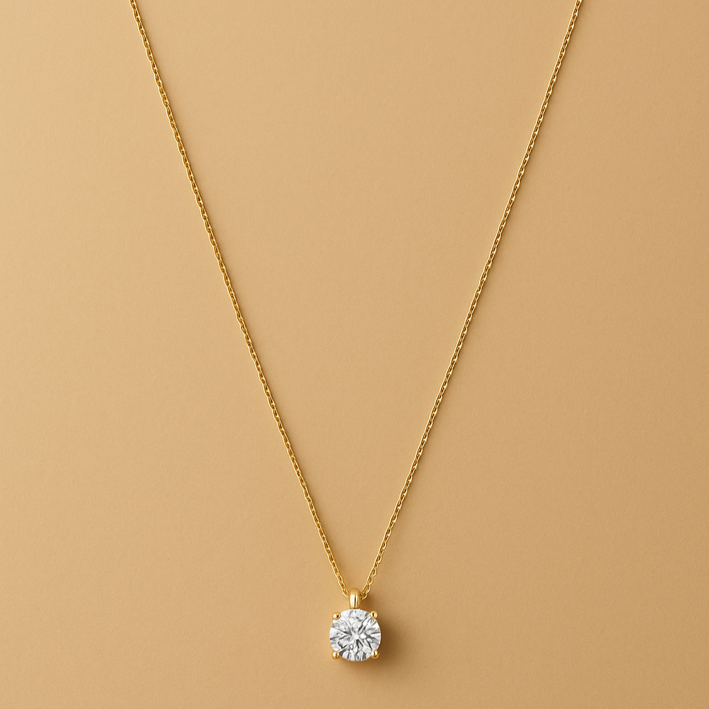 Cléa Moissanite Pendant Necklace in Gold
