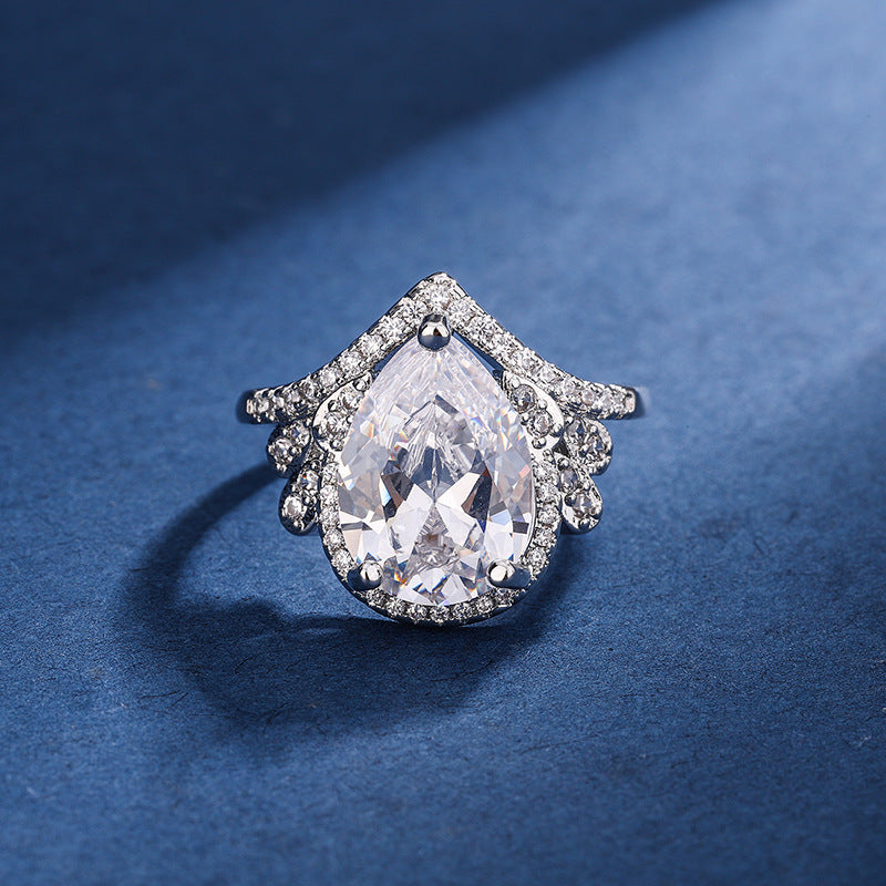 Aria Teardrop Weiß Set | White Gold