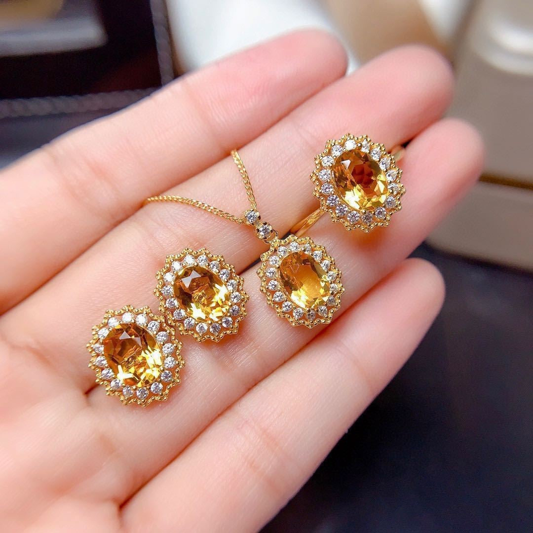 Solenne Vireya Satz | Gold