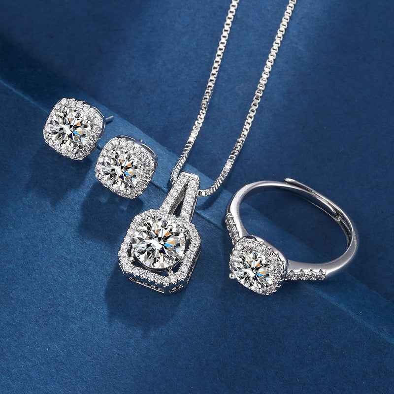 Aria Quadrat Radiant Sets | White Gold