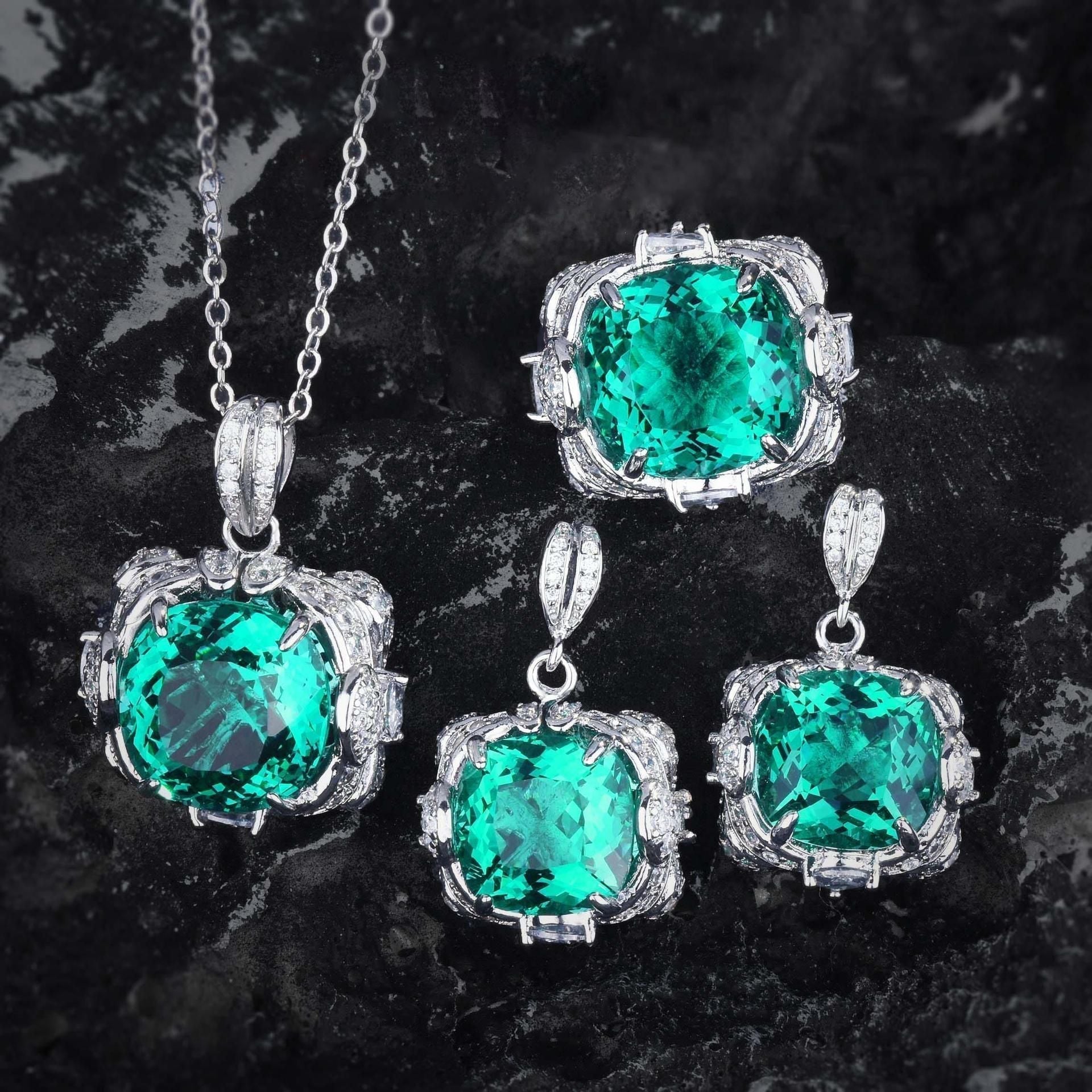 Velora Thandrelle Grüner Satz | White Gold