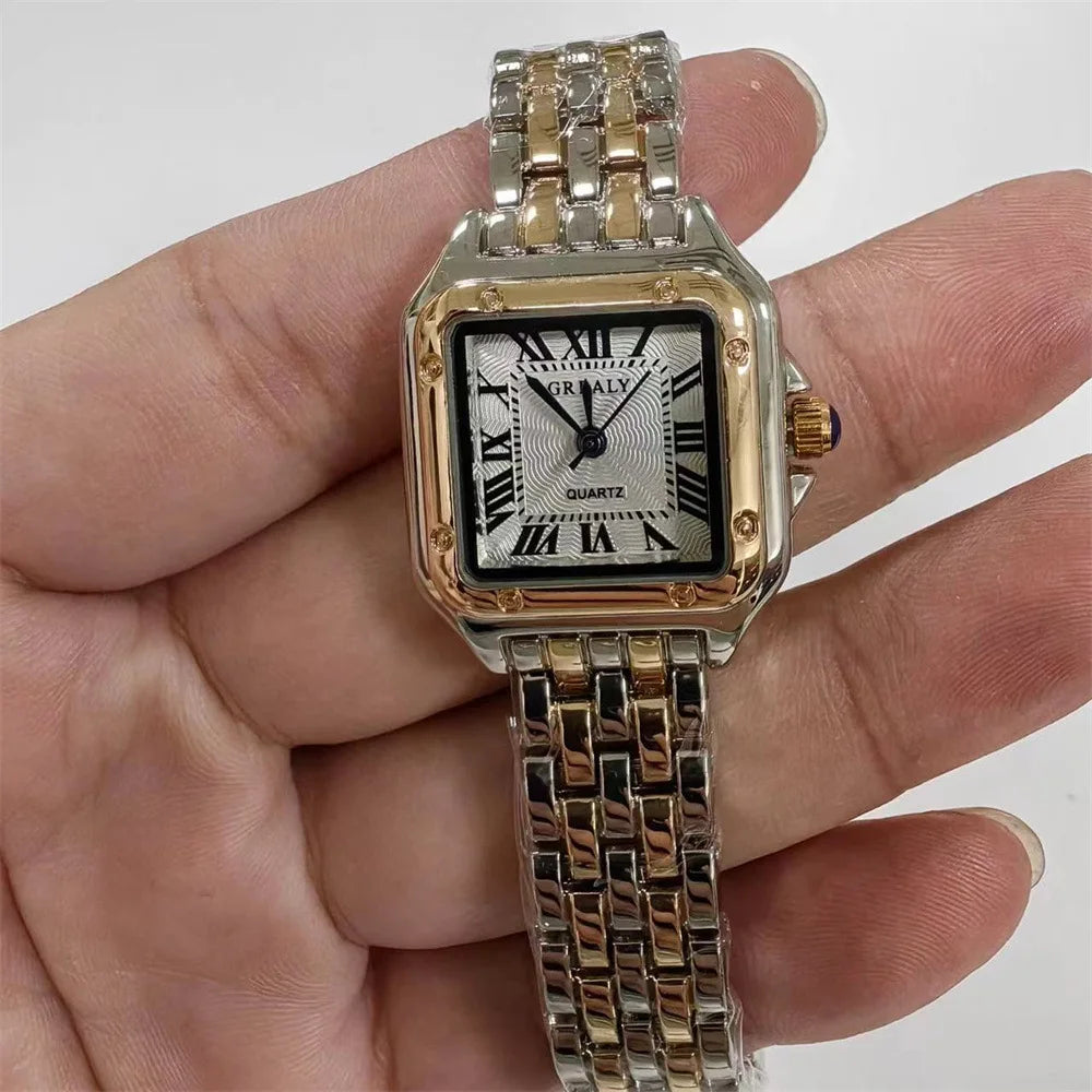 Fienna Watch in Gold