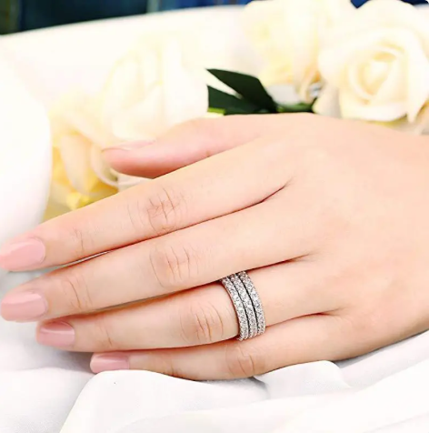 Lunetta Cavarossi Ring | White Gold