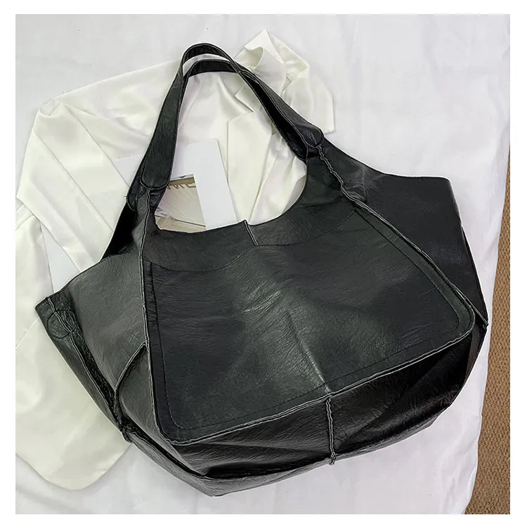 Laura’s Timeless Allure | Vintage Bag