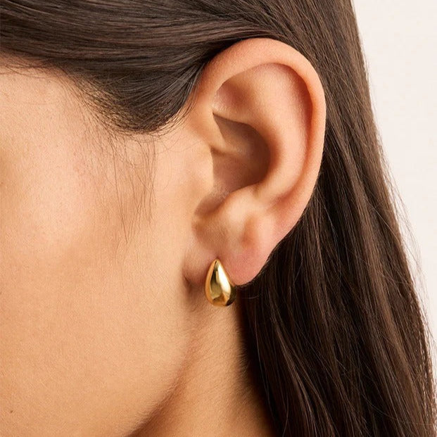 Mato Drop Earrings in Gold