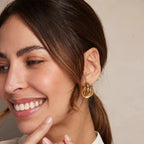 Interlocking Hoop Earrings in Gold